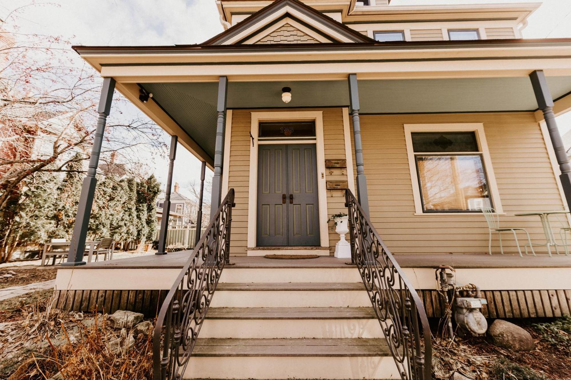 Appartement Retro Gem Box Victorian Steps From Irvine Park à Saint Paul Extérieur photo